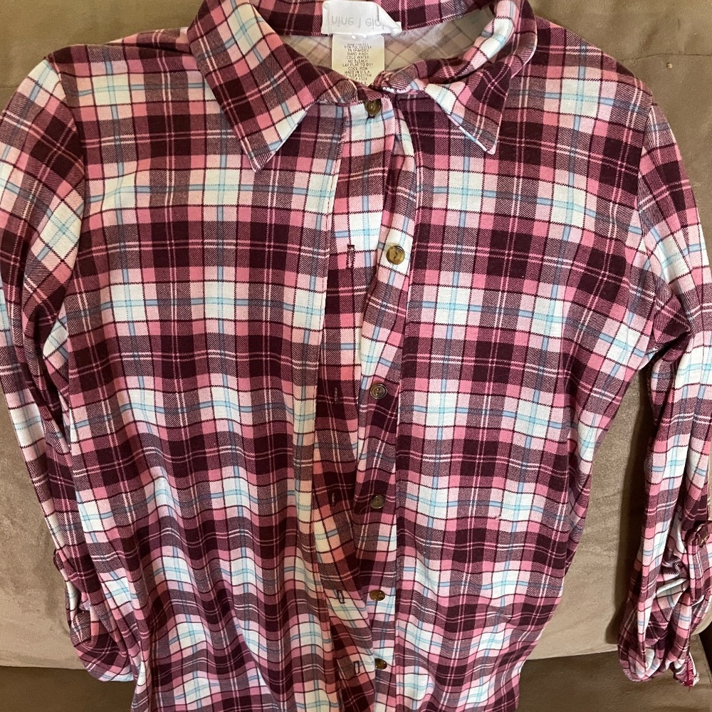 Button down top size small